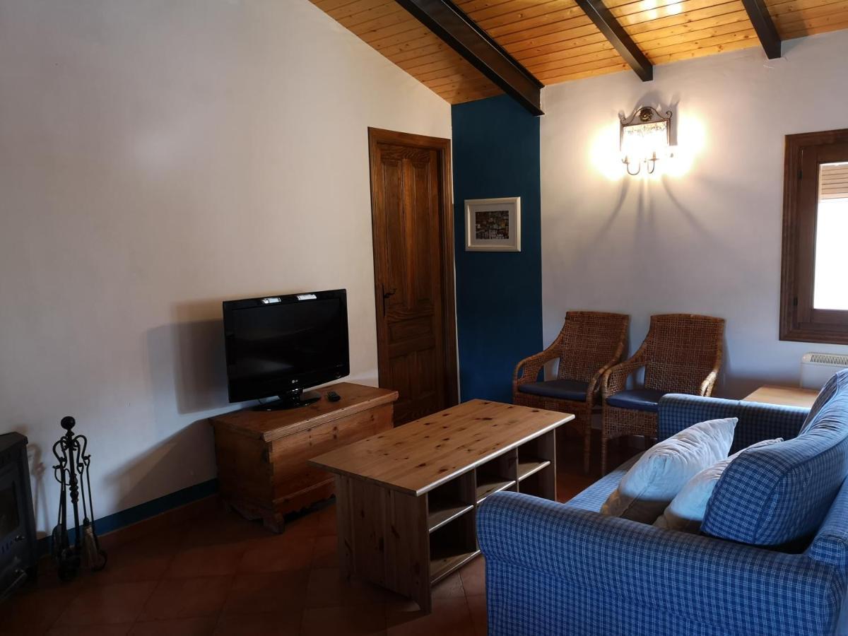 La Casa Blanca Del Alto Tajo Pensionat Ablanque Exteriör bild