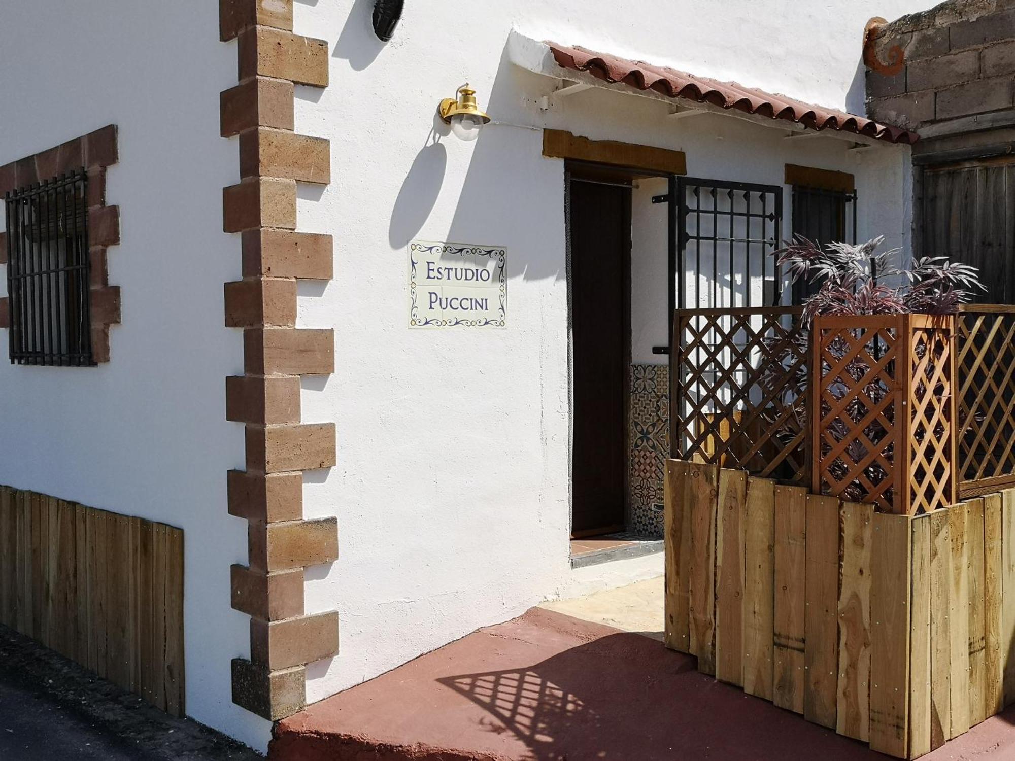 La Casa Blanca Del Alto Tajo Pensionat Ablanque Exteriör bild